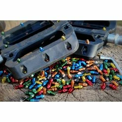 Funn Black Magic Pedal Stud Kit -Promos Pédales et pièces Boutique prod188521 Green NE 03